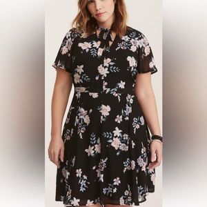Torrid black floral dress 22 plus